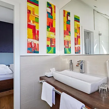 Zur Wartburg 3* 레다비덴브루크