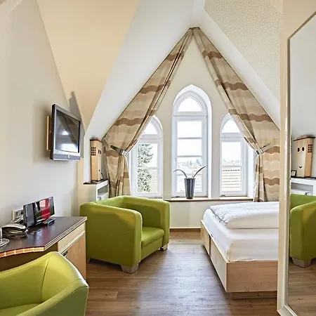 Zur Wartburg 레다비덴브루크