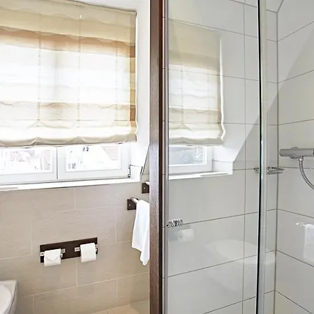 호텔 Zur Wartburg 3*