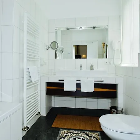 Zur Wartburg 레다비덴브루크