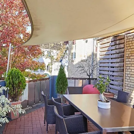 Zur Wartburg 호텔 레다비덴브루크