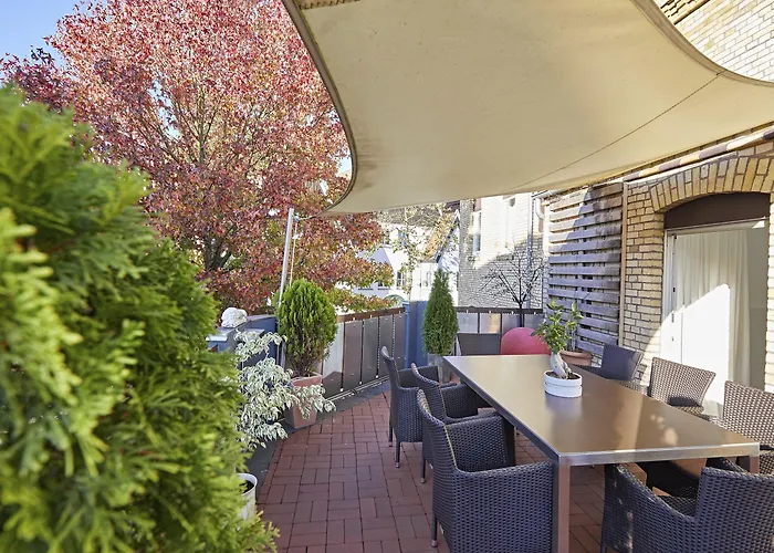 Zur Wartburg Hotel 3*