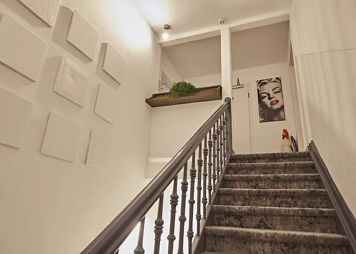 Zur Wartburg 호텔 레다비덴브루크