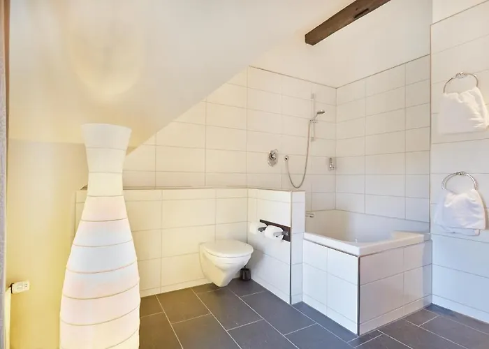 호텔 Zur Wartburg 3*