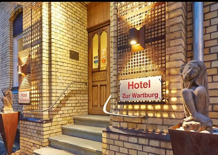 Zur Wartburg Hotel 3*